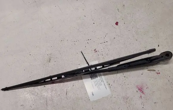 Mercedes-Benz E W211 Rear wiper blade arm