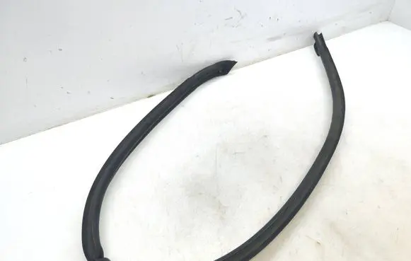Peugeot Partner III Front door rubber seal 9817904480