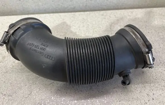 Audi A5 8T 8F Air intake duct part 06H129629F