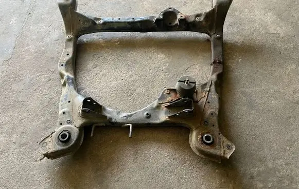 Lexus RX 300 Front subframe
