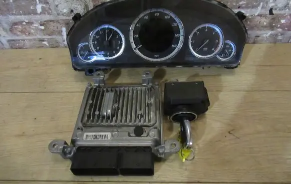 Mercedes-Benz E W212 Other control units/modules A6519007500