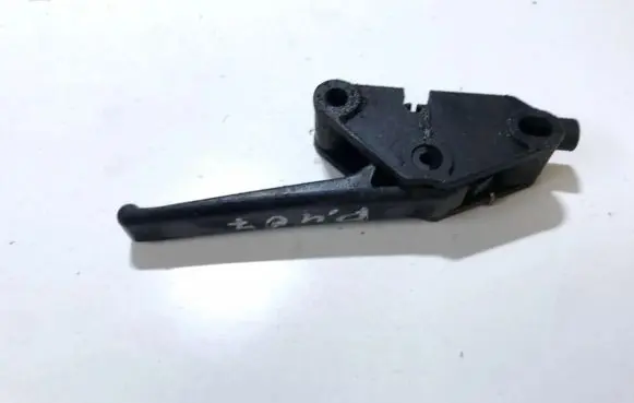 Peugeot 407 Engine bonnet (hood) release handle
