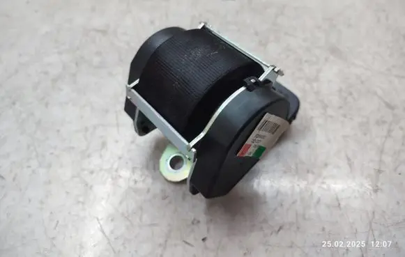 Audi Q7 4L Third row seat belt 4L0857811