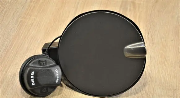 Opel Antara Fuel tank cap