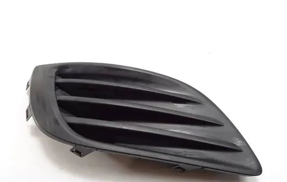 Front bumper lower grill