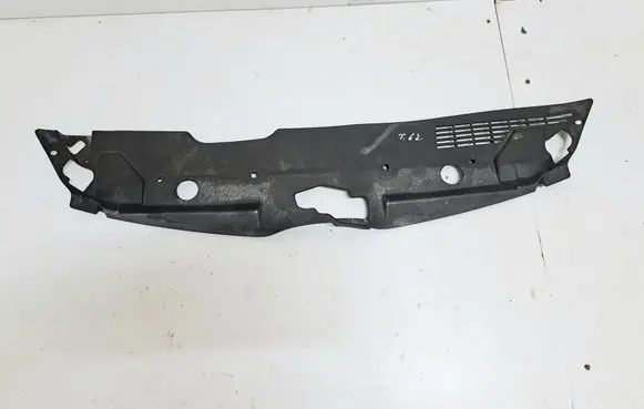 Toyota Corolla Verso AR10 Radiator trim 