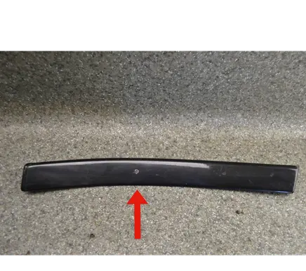 BMW 5 E39 Dashboard glove box trim 8211434