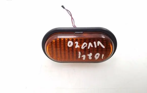 Opel Vivaro Front fender indicator light 7700847333