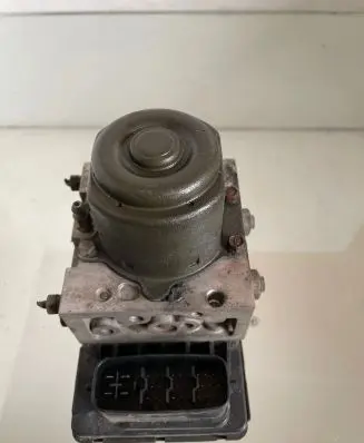 Toyota Avensis Verso ABS Pump 4451044050 FAF0410751 95144050