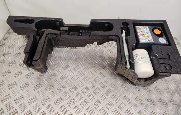 Volvo XC60 Tool set 32271061 31680604