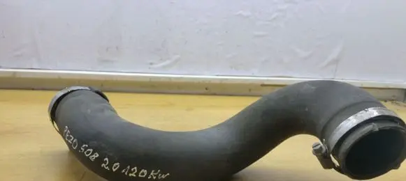 Intercooler hose/pipe