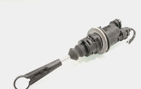 Audi A4 S4 B8 8K Clutch master cylinder 8K0907658H