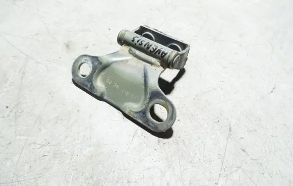 Toyota Avensis T270 Tailgate/trunk/boot hinge