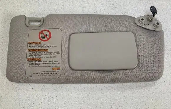 Subaru Legacy Sun visor