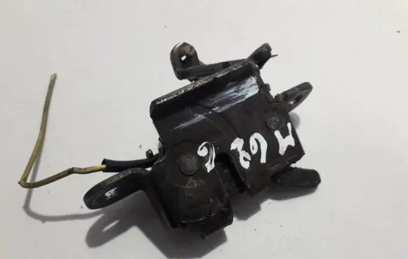 Mazda 626 Tailgate/trunk/boot lock/catch/latch