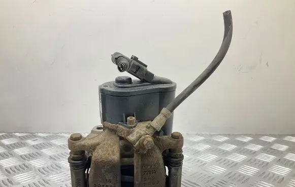 Rear brake caliper