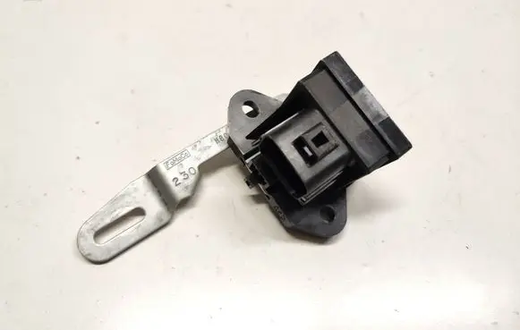 Ford Mustang V Fuel pump relay AU5A9D370AG