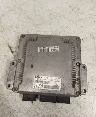 Peugeot 607 Engine control unit/module 0281011393