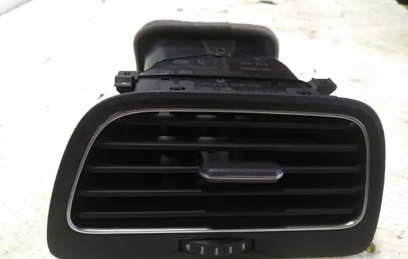 Volkswagen Golf VII Dashboard side air vent grill/cover trim 5G1819710 5G1819704