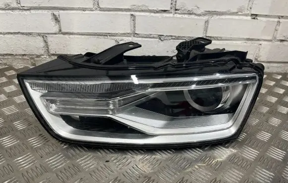 Audi Q3 8U Headlight/headlamp 8U0941043C