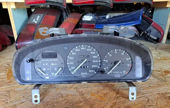Mazda 323 F Speedometer (instrument cluster) BS40 YBS40 119050