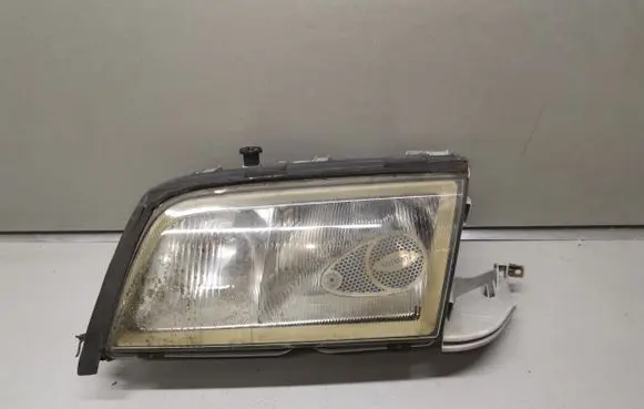 Mercedes-Benz C W202 Headlight/headlamp 0301082601