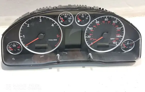 Audi A6 S6 C5 4B Speedometer (instrument cluster) 88311285 110080128