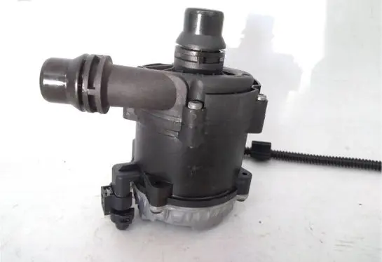 BMW 5 G30 G31 Electric auxiliary coolant/water pump 2399202