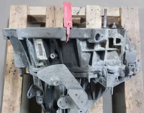 Renault Megane II Manual 6 speed gearbox 7701700552