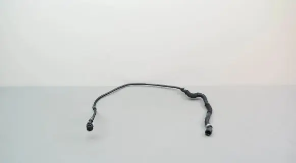 BMW 1 F40 Engine coolant pipe/hose 8658484 8658483