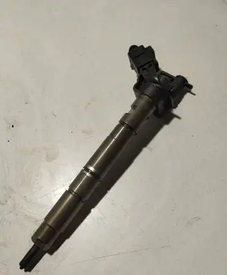 Audi Q7 4L Fuel injector 4D0971992