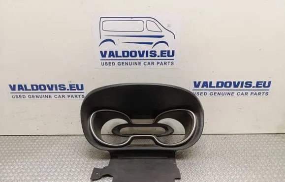 Opel Vivaro Dashboard trim 681019782R 93452435 93452436