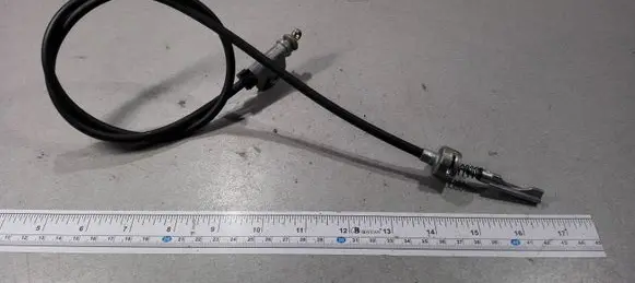 Volkswagen PASSAT B5.5 Gear shift cable linkage 8D1713575