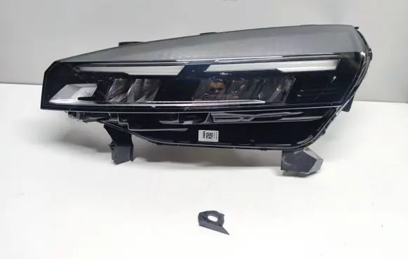 Renault Clio V Headlight/headlamp 260600149R