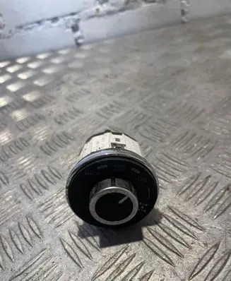 Volkswagen Touareg I Differential lock switch 7L6941435