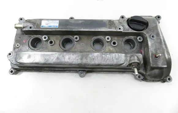 Toyota RAV 4 (XA20) Rocker cam cover 