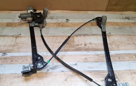 Chrysler Pacifica Front door window regulator with motor 992732101 992732