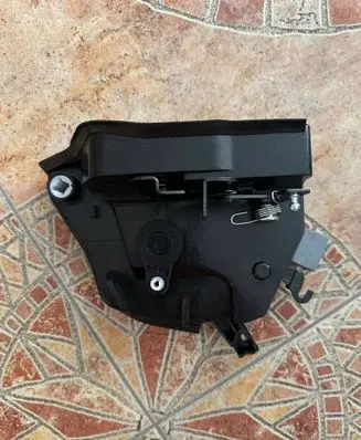 BMW X5 E53 Front door lock 51218402537