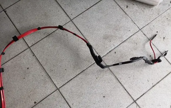 BMW 3 F30 F35 F31 Positive cable (battery) 9316576