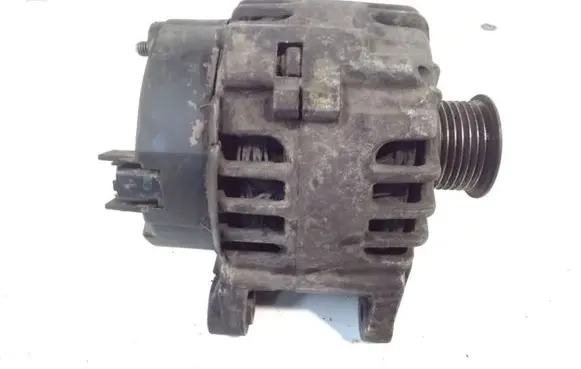 Nissan Primera Generator/alternator 8200495305 SG12B098