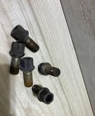 Audi A5 Nuts/bolts 