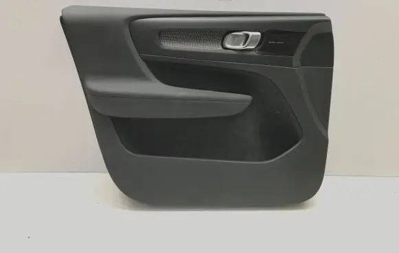 Volvo XC40 Front door card panel trim 32282660