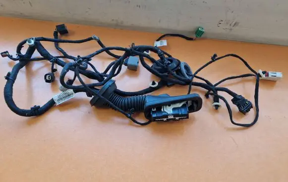 Opel Insignia B Front door wiring loom 39110841 0841U