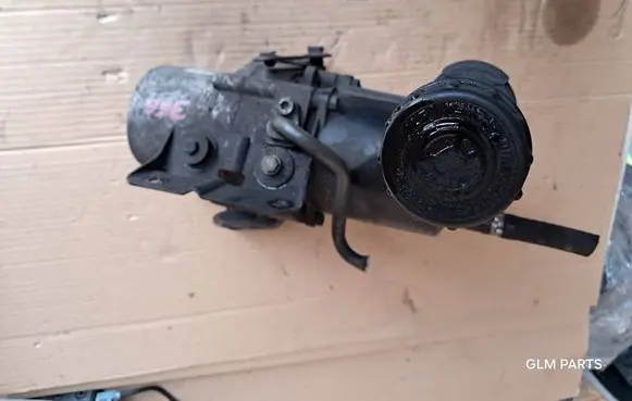 Peugeot 3008 I Power steering pump 9806435680