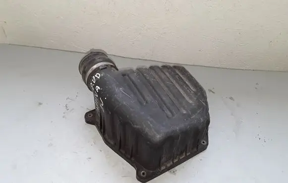 Chevrolet Captiva Air filter box cover 96628880