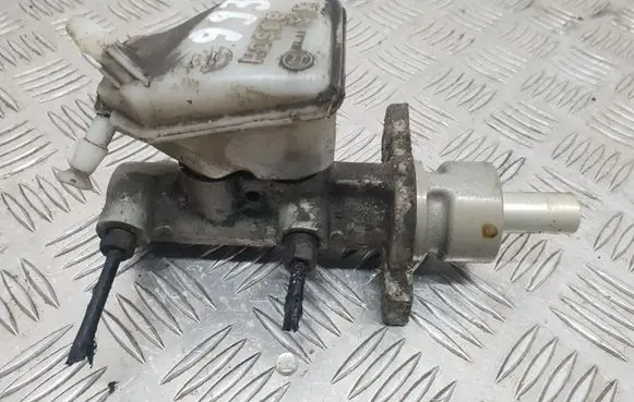 Citroen Xsara Picasso Master brake cylinder 21028799