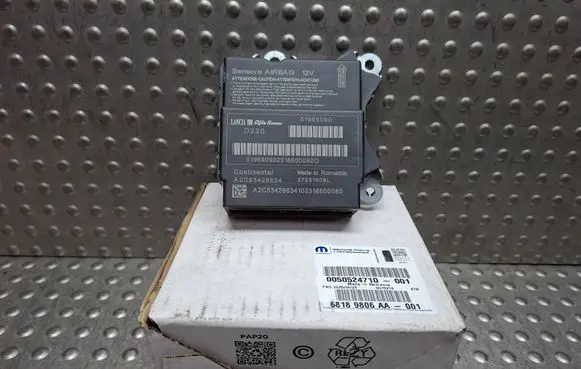 Fiat 500L Airbag control unit/module S26338173 51969090