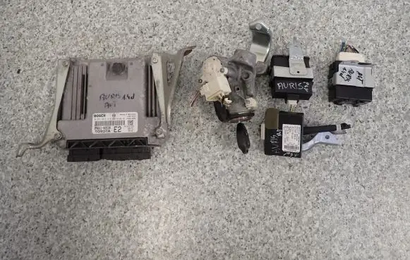 Toyota Auris 150 Other control units/modules 89661-02E20