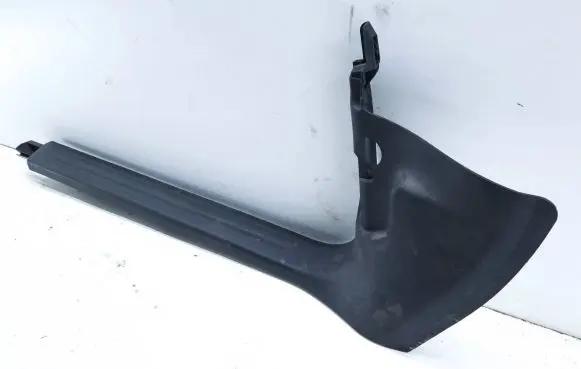Volkswagen PASSAT CC Front sill trim cover 4F1867271D