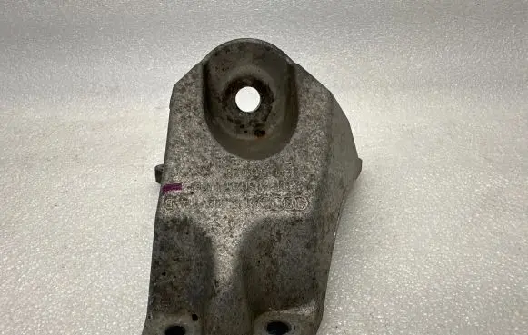 Audi A6 S6 C6 4F Gearbox mounting bracket 4F0399114B